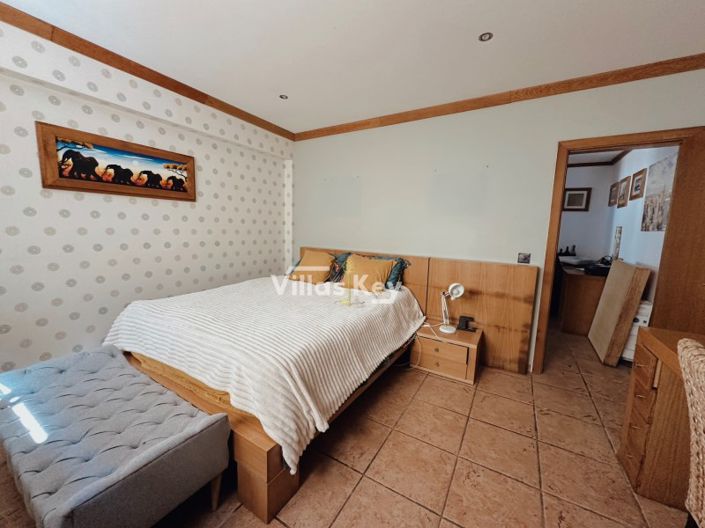 Image No.26-3 Bed House for sale
