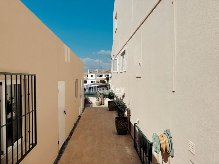 Image No.27-3 Bed House for sale