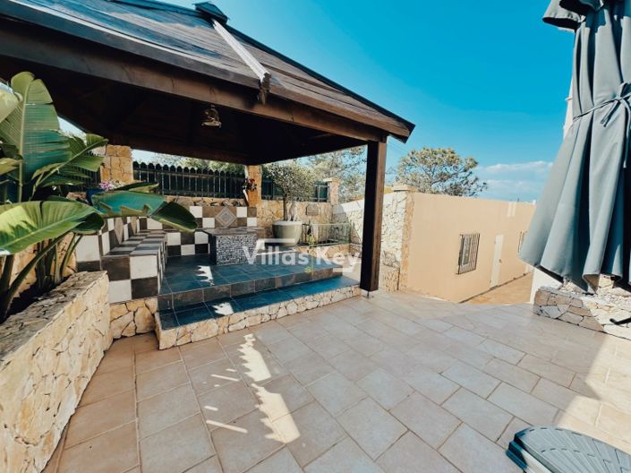 Image No.4-3 Bed House for sale