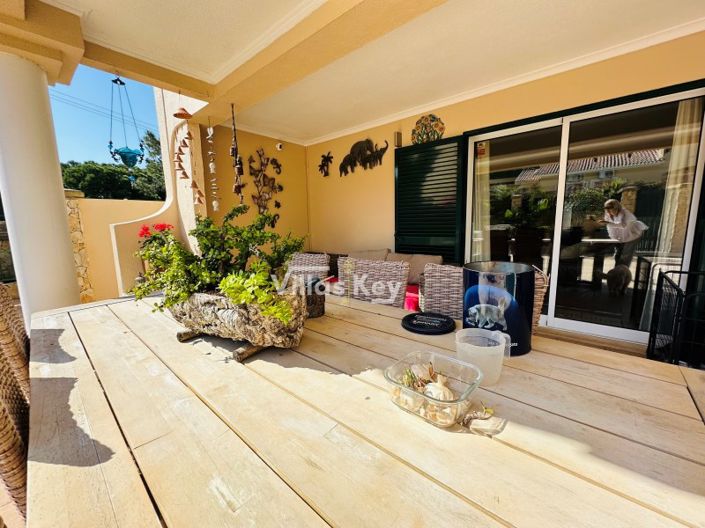 Image No.7-3 Bed House for sale