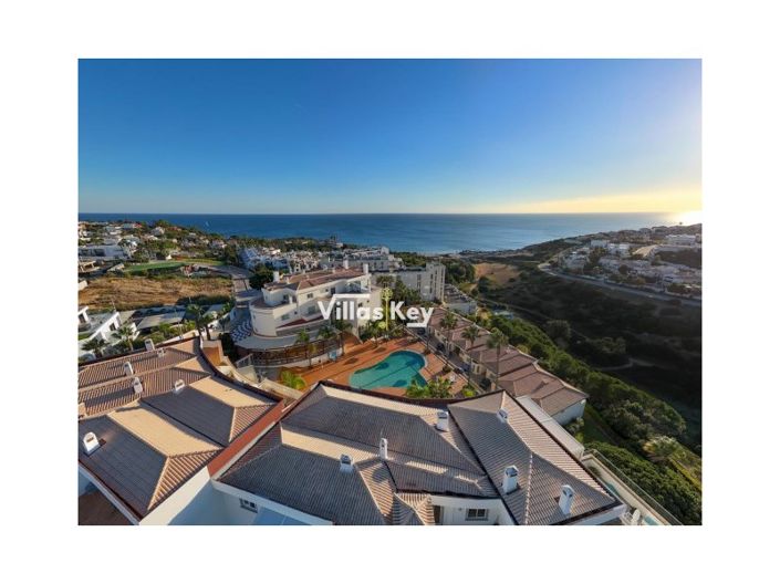 Image No.40-2 Bed Apartment for sale