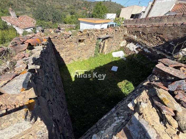 Image No.14-1 Bed Farmhouse for sale
