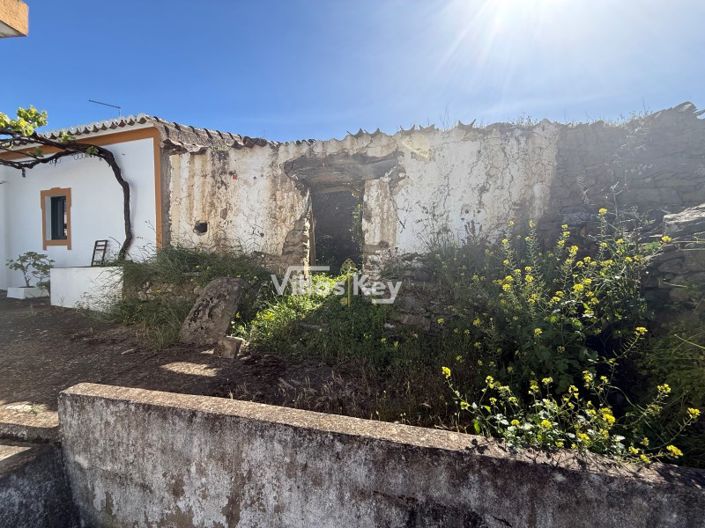 Image No.2-1 Bed Farmhouse for sale