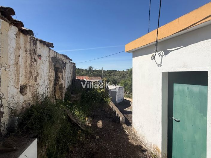 Image No.8-1 Bed Farmhouse for sale