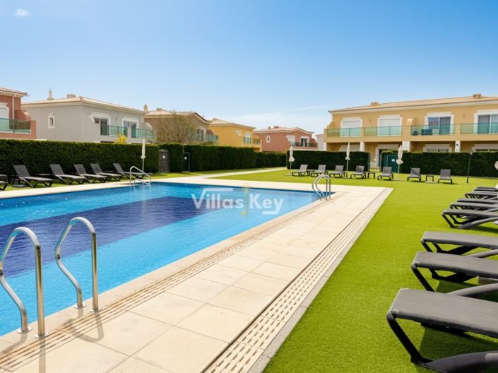 Image No.3-3 Bed House for sale