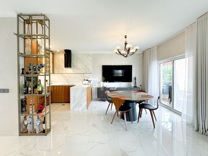 Image No.9-3 Bed House for sale