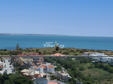 idcea0c901-0000-0500-0000-000019436184