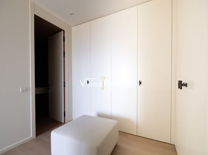 Image No.23-1 Bed Apartment for sale