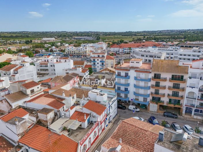 Image No.32-3 Bed House for sale