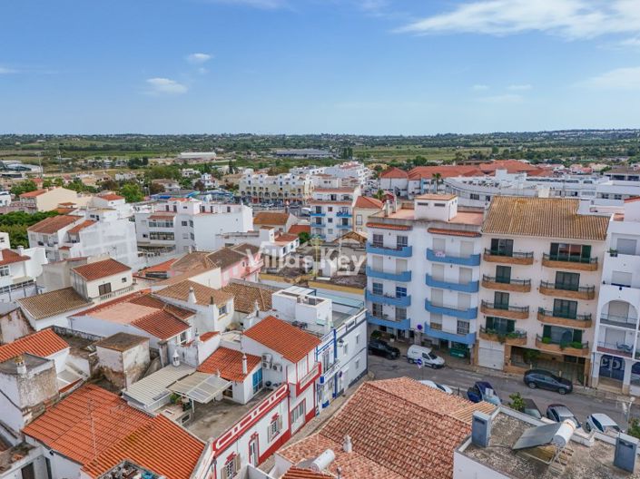 Image No.33-3 Bed House for sale