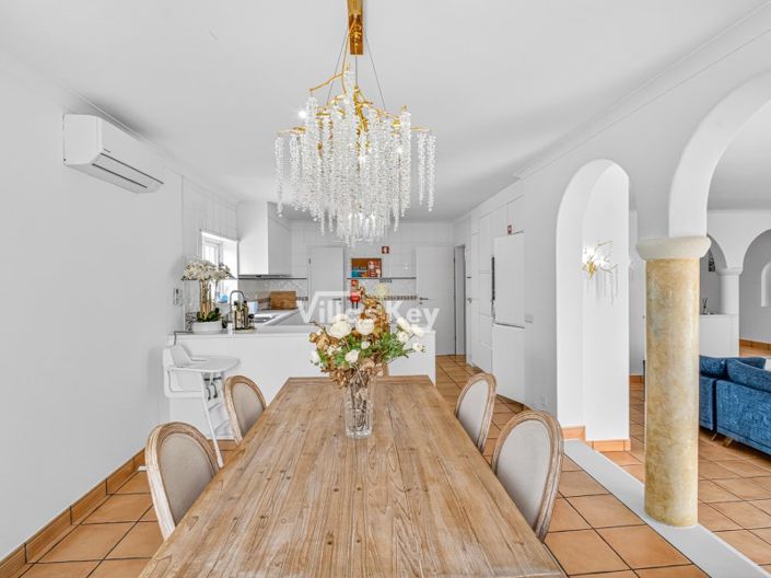 Image No.10-6 Bed House for sale