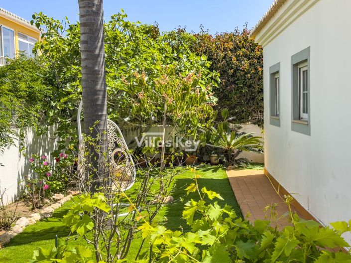 Image No.46-6 Bed House for sale