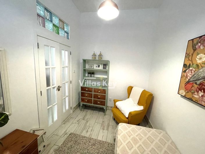 Image No.11-4 Bed House for sale