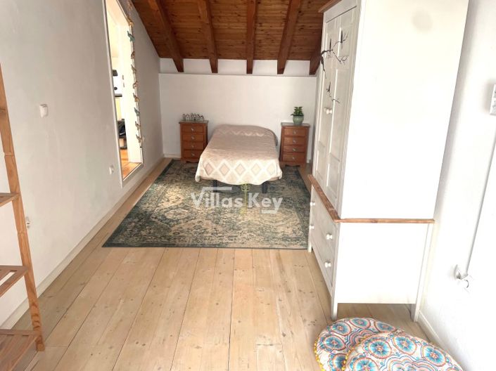 Image No.11-4 Bed House for sale