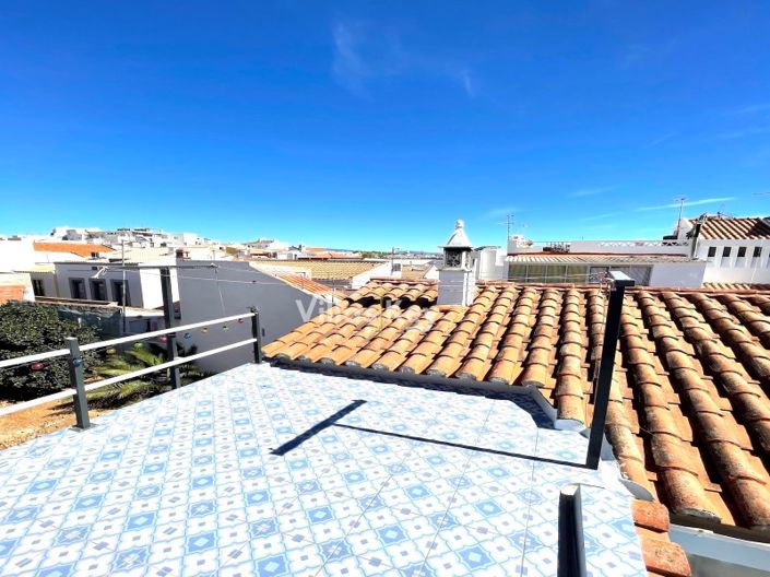 Image No.16-4 Bed House for sale