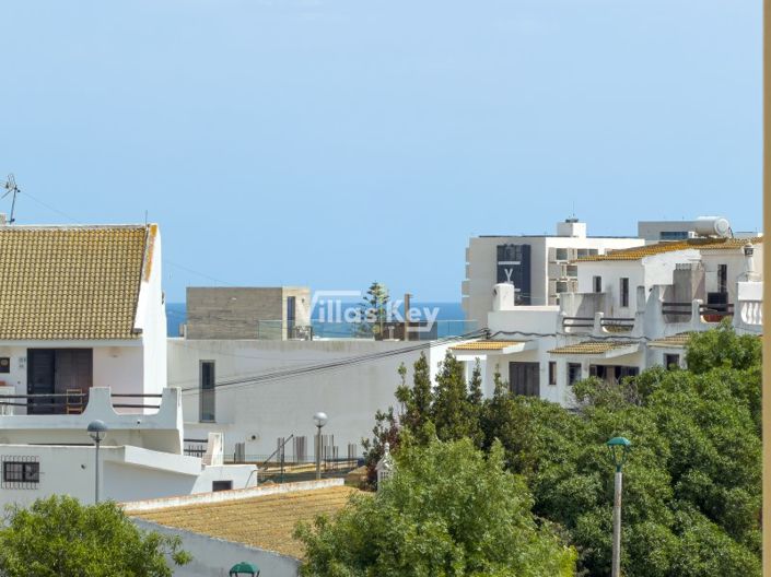 Image No.18-2 Bed Apartment for sale