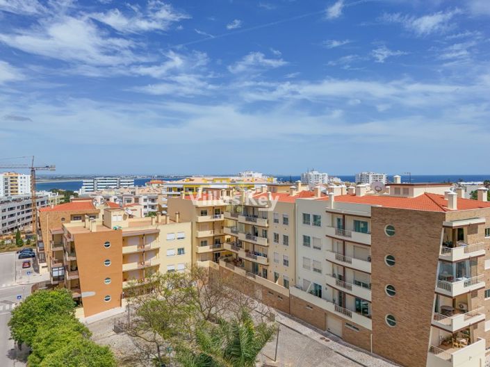 Image No.20-2 Bed Apartment for sale