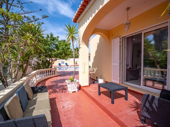 Image No.22-4 Bed House for sale