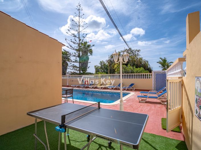 Image No.27-4 Bed House for sale