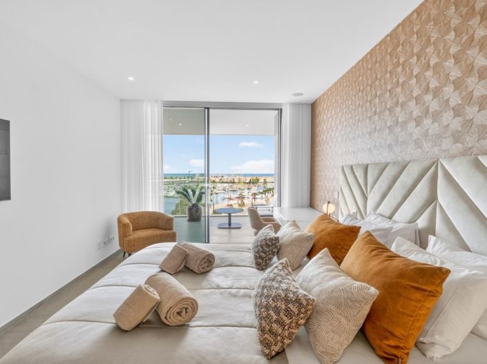 Image No.15-3 Bed Apartment for sale