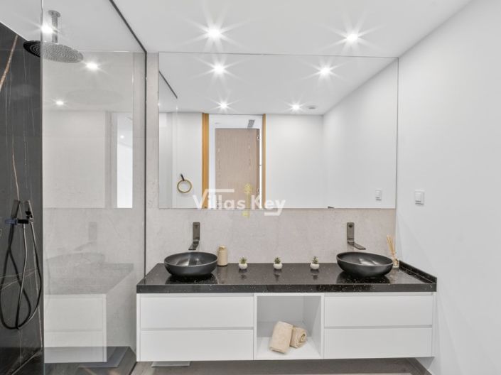 Image No.17-3 Bed Apartment for sale