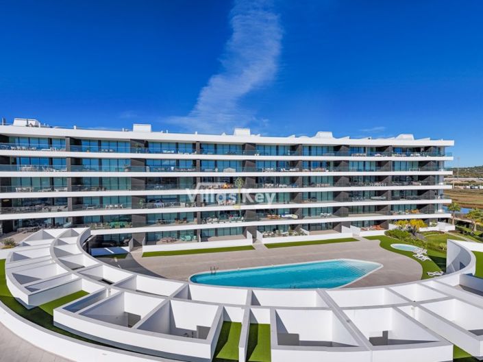 Image No.38-3 Bed Apartment for sale