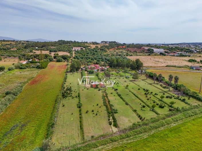 Image No.35-7 Bed Farmhouse for sale