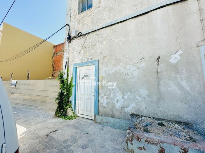 Image No.30-5 Bed House for sale