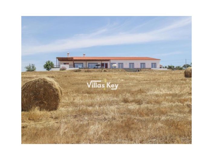 Image No.2-5 Bed House for sale