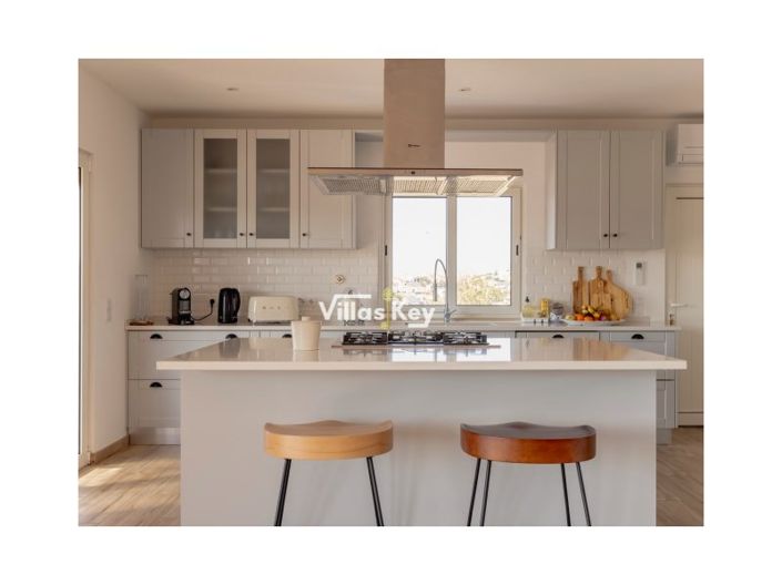 Image No.40-5 Bed House for sale