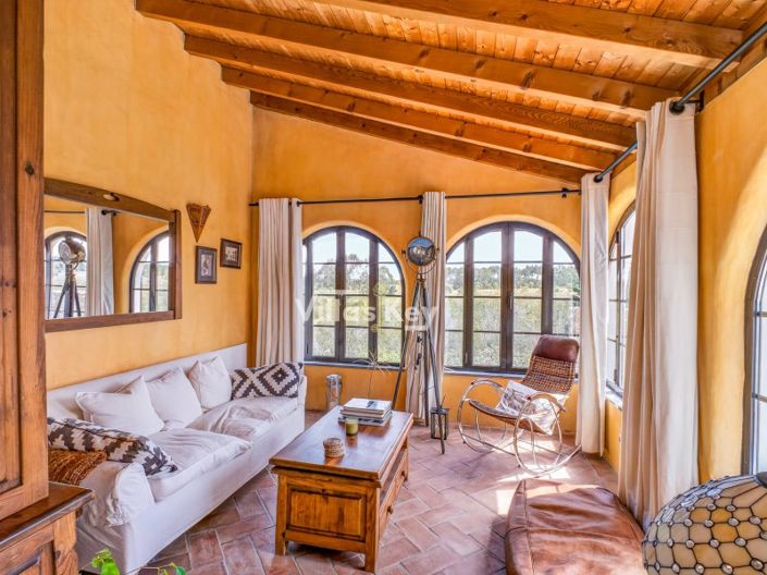 Image No.27-4 Bed Farmhouse for sale