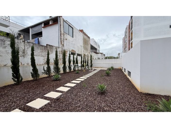 Image No.17-2 Bed Apartment for sale