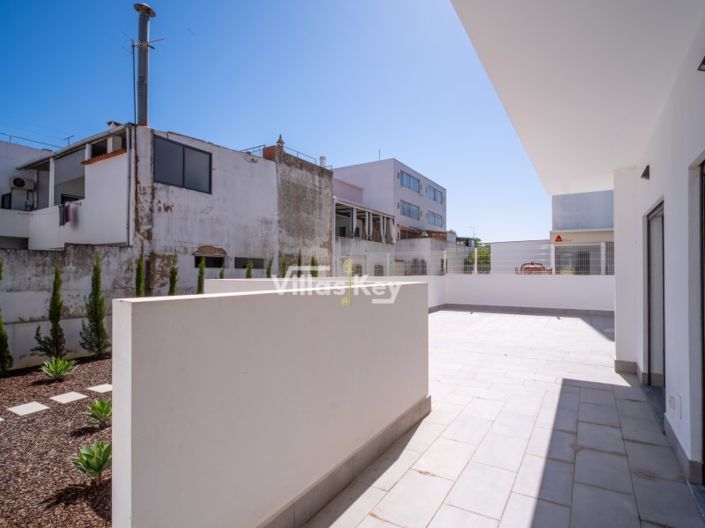 Image No.19-2 Bed Apartment for sale