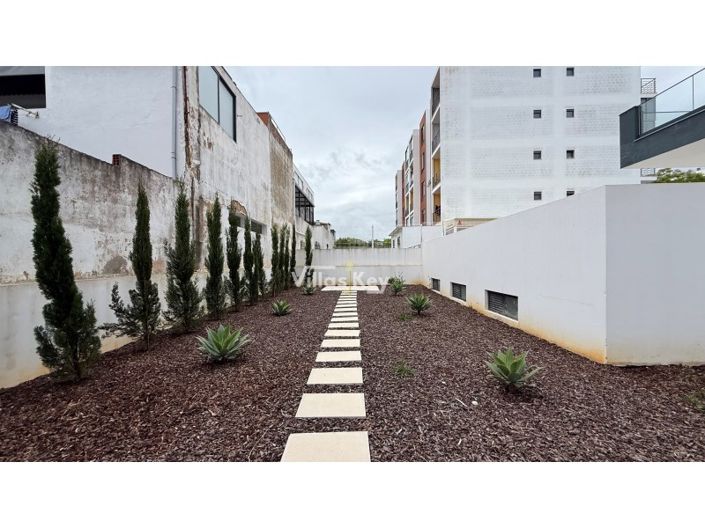 Image No.22-2 Bed Apartment for sale