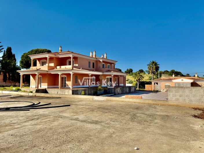 Image No.6-3 Bed House for sale