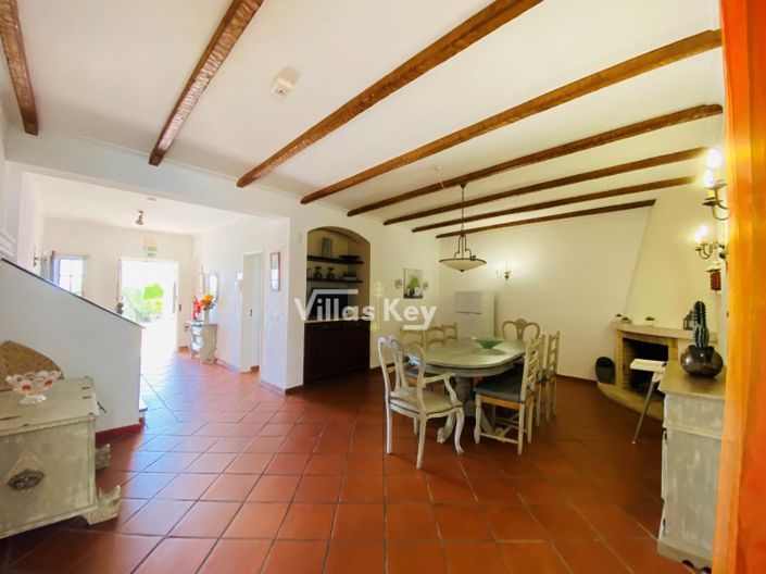 Image No.10-5 Bed House for sale