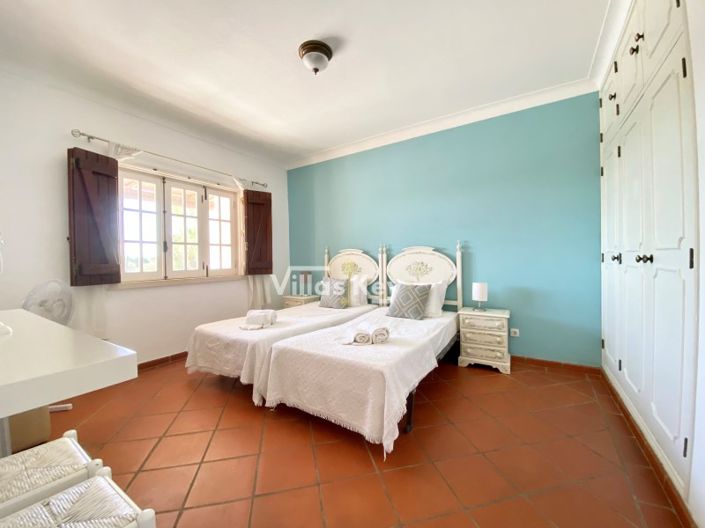 Image No.28-5 Bed House for sale
