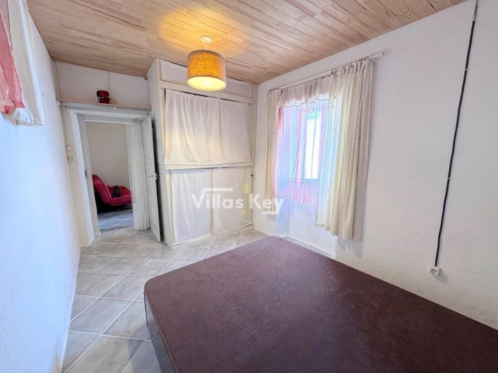 Image No.7-2 Bed House for sale