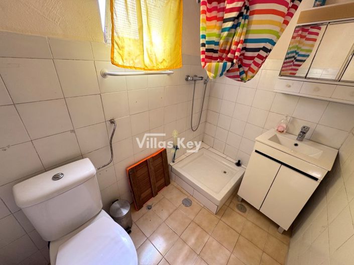 Image No.9-2 Bed House for sale