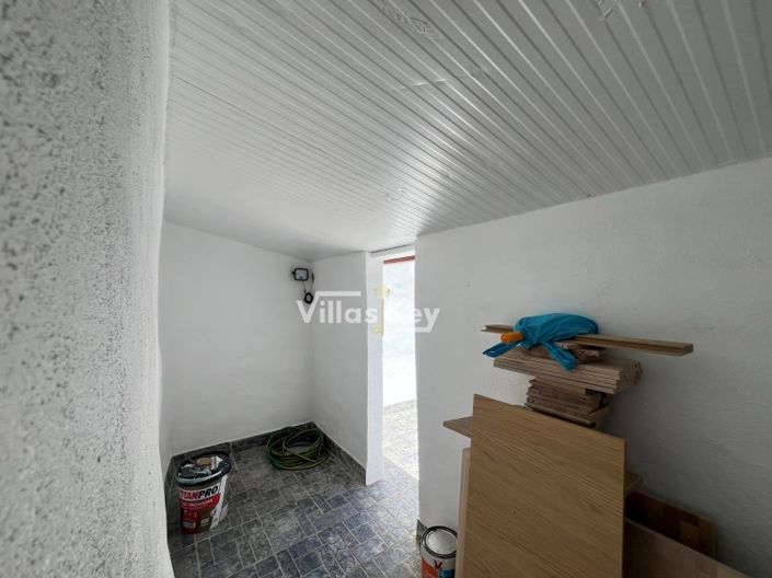 Image No.14-1 Bed House for sale
