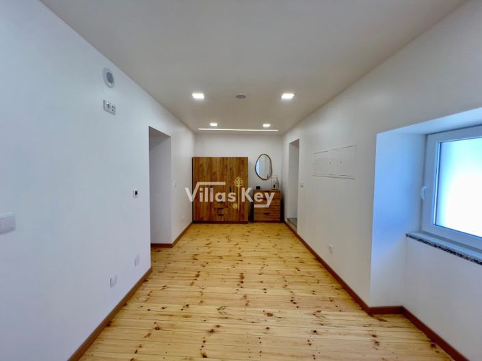 Image No.2-1 Bed House for sale