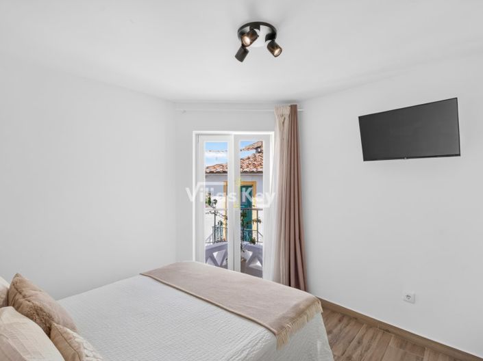 Image No.13-3 Bed House for sale
