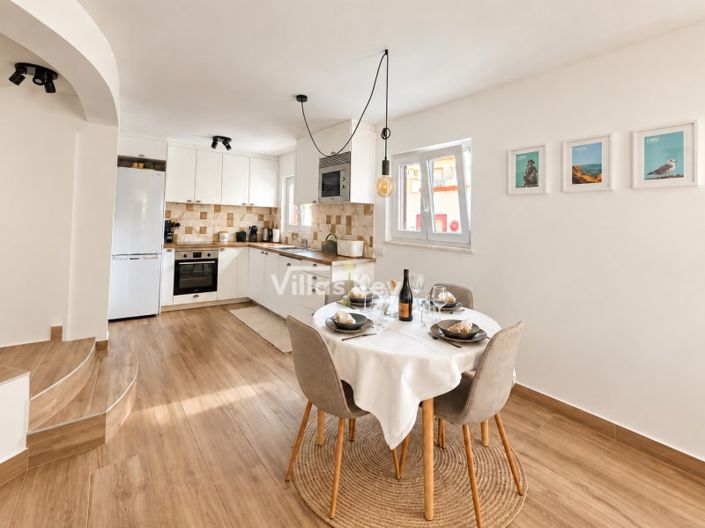 Image No.8-3 Bed House for sale