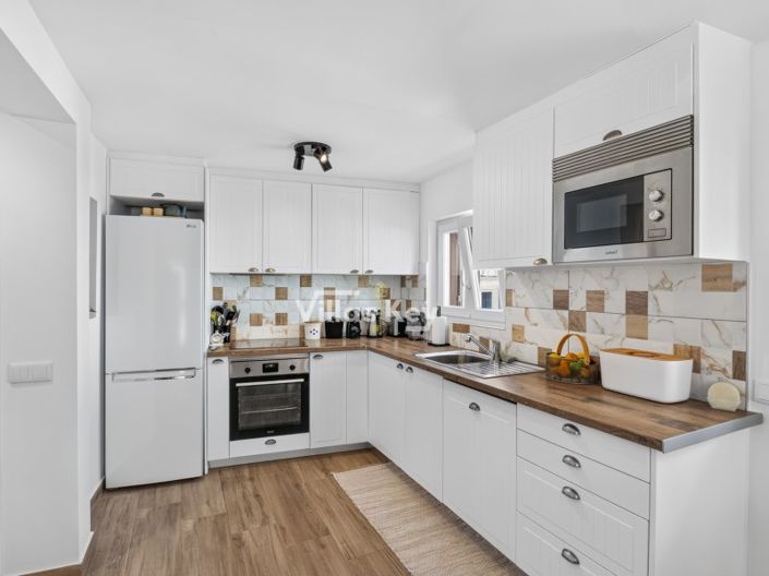 Image No.9-3 Bed House for sale