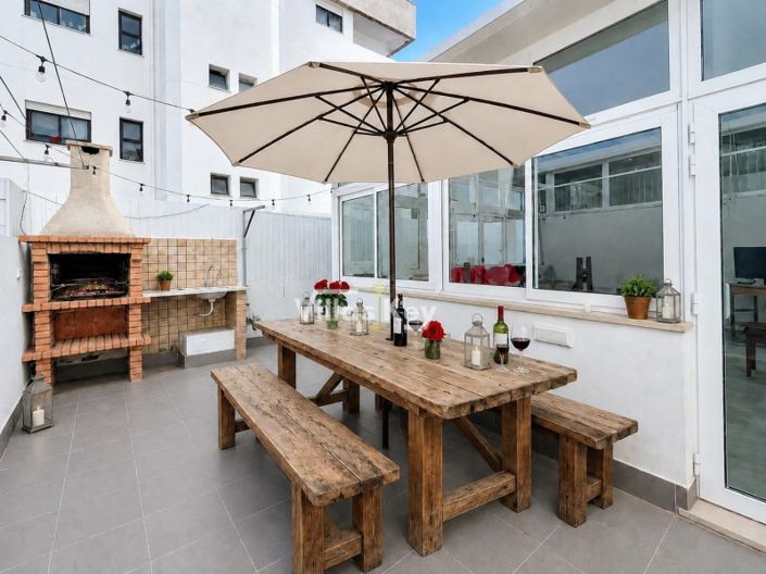 Image No.19-3 Bed Apartment for sale
