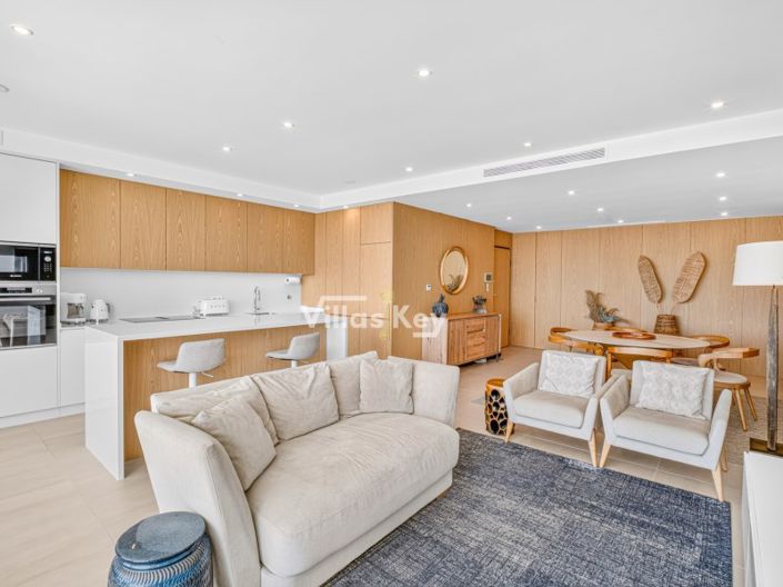 Image No.10-3 Bed Apartment for sale