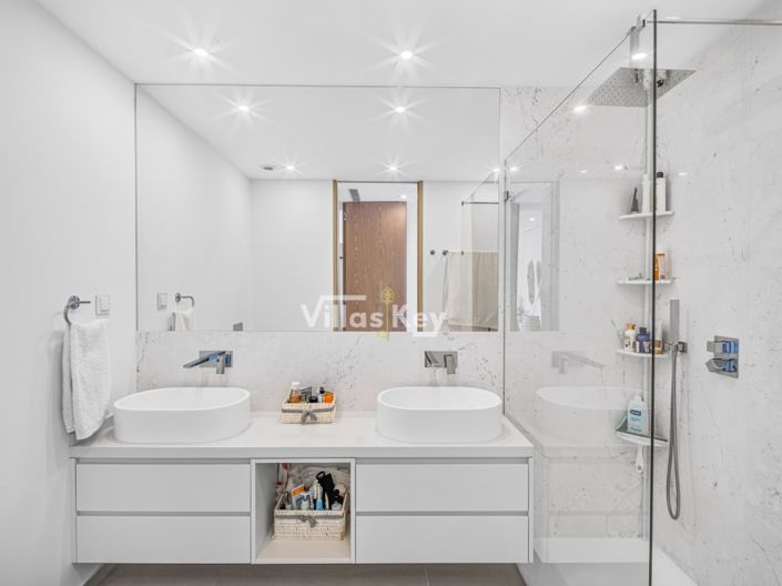 Image No.27-3 Bed Apartment for sale