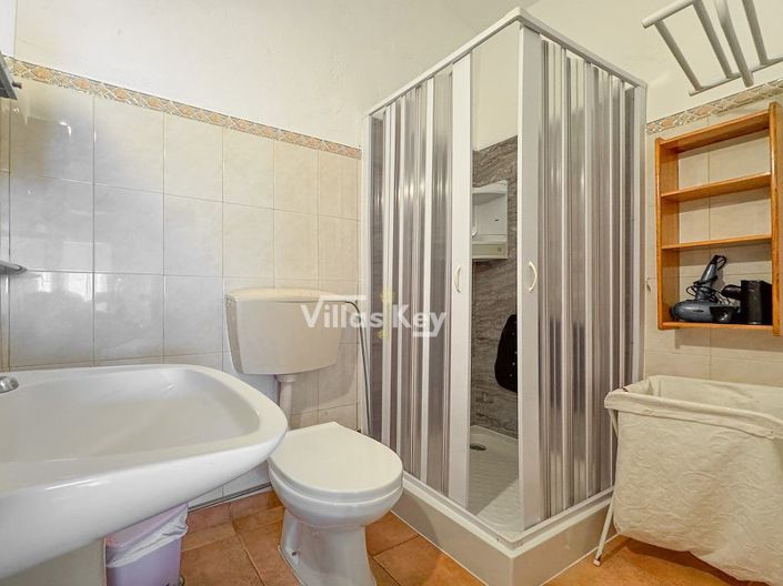 Image No.14-3 Bed House for sale