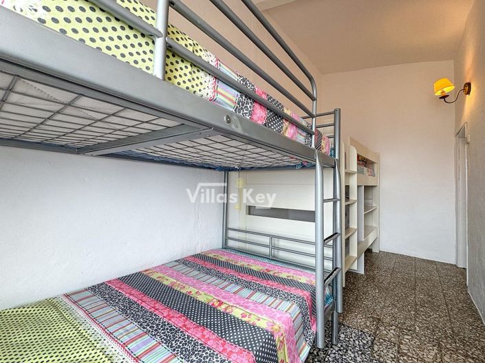 Image No.15-3 Bed House for sale