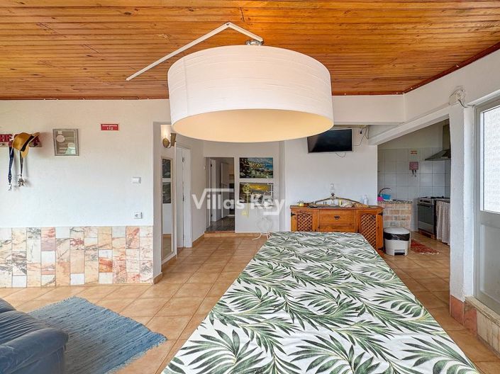 Image No.3-3 Bed House for sale